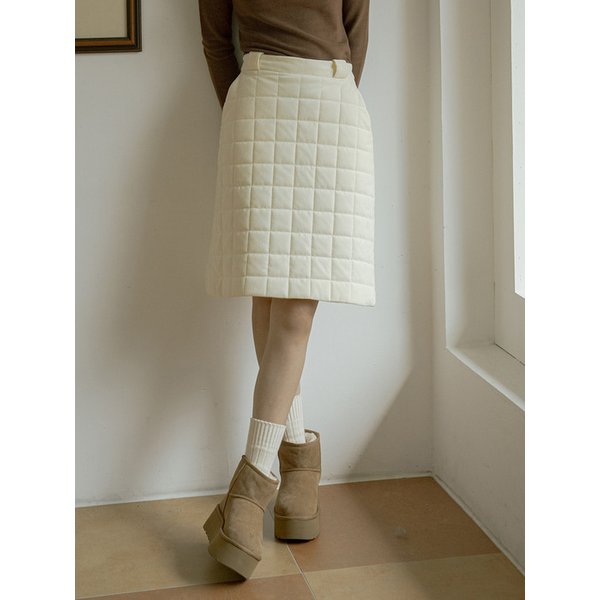 P3168 Square quilting skirt_Ivory