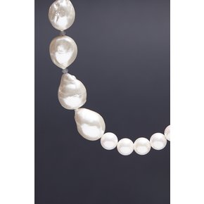 Baroque Pearl Melanger Necklace + Earrings Set - Pearl