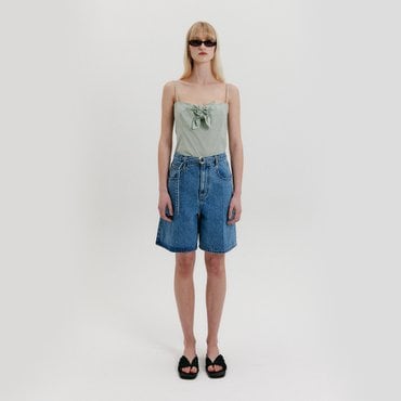 EENK Belted Mid-Length Denim Shorts - Light Blue