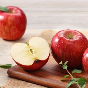 인정푸드 [경상북도][인정한과일] 인정가득 하루 한 사과 / 특대과 10kg (27-32과내)