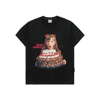 아크메드라비 CHOCOLATE CAKE GIRL LETTERING BABY FACE SHORT SLEEVE T-SHIRT 초콜릿케이크걸레터링