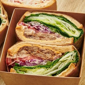 참다올 [홈카폐]데리야끼 닭가슴살 샌드위치(반쪽)