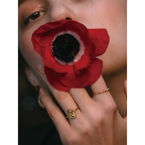 tulip lace frame ring