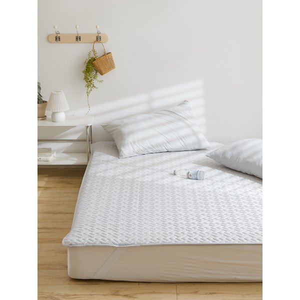 뉴아이싱 2COLOR 냉감 여름 쿨 누빔패드(SS)(Q)