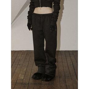 B. CLASSIC SWEAT PANTS - BLACK