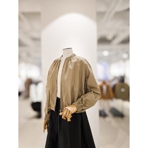 [파주점] [더아이잗컬렉션]라이트 웨이트 스트링 점퍼 CR4A0JP152