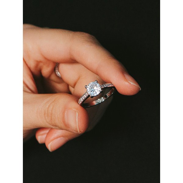 솔리테어 4프롱 큐빅 반지 [1캐럿]