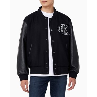 Calvin Klein Jeans 남성 바시티 봄버 자켓(4RB407G)