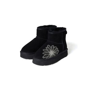 CLASSIQUE UGG BOOTS_BLACK