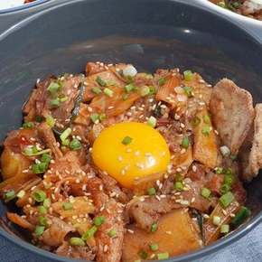 [단짠예찬] 한끼 우삼겹 마라샹궈덮밥 250gx5팩(밥제외)