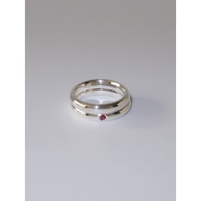 RUBY_ RED DOT DOUBLE RING