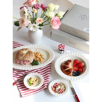 비아케이스튜디오 쁘띠 프릴 홈카페 라운드 테이블웨어 3종