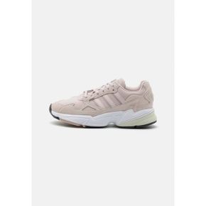 4198350 adidas FALCON W - Trainers putty mauve/taupe/off white