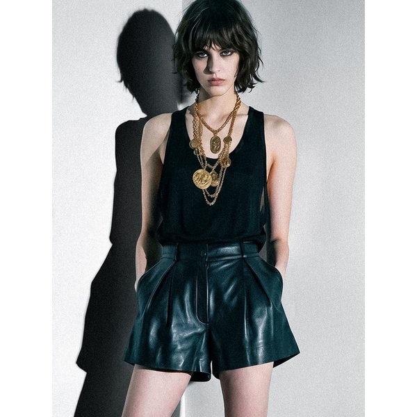 Narrow-Shoulder Silky Sleeveless Top[Black(UNISEX)]_UTT-ST64