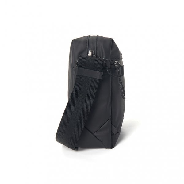 [부산점] 보스 남성 리포터백 50558369 001