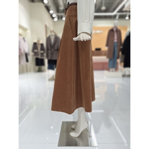 [부산점] [씨씨콜렉트] 벨티드 핀턱 코듀로이 A라인 스커트 (E251MSD107)