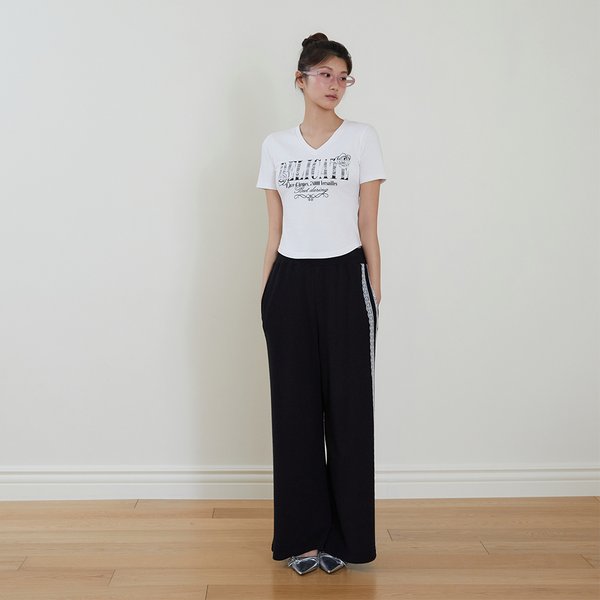 [시흥점] 여성 V넥 레이스 패치 반팔 티셔츠 (ES2OTH54)