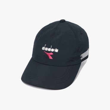 디아도라 [공식스토어] 베이직 로고 우븐 볼캡 CHARCOAL GREY