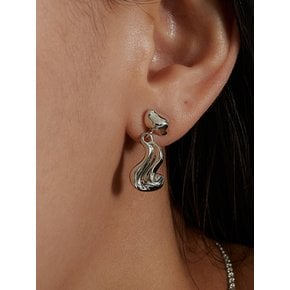 CURVED MATIERE EARRING_SILVER