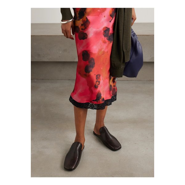 스네이크 이펙트 가죽 뮬 다크 브라운 46376663162872462