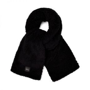 3887637 UGG Sherpa Oversized Scarf 64053985