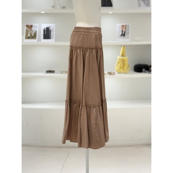 [여주점] 여성 버튼 포인트 티어드 스커트 (L261PSD001)