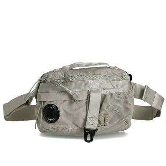 CP컴퍼니 [부산점] 렌즈 와펜 20CMAC043A 904 CP컴퍼니 나일론 B 범백 힙색 벨트백 슬링백