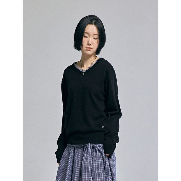 클래식 레이어드 브이넥 니트 블랙