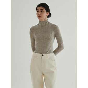 스텝어라운드 Line Detailed Wool Tencel pola Top (Oatmeal)