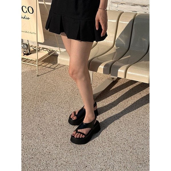 Wave Platform Flipflop_glossy black