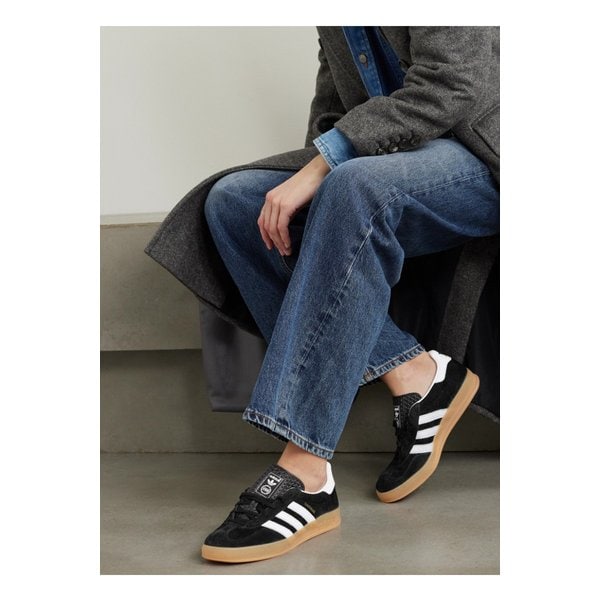 가젤 인도어 가죽 트리밍 스웨이드 스니커즈 블랙