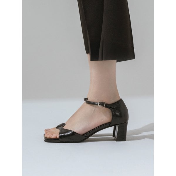 케레스 미들힐 스트랩 샌들 5cm