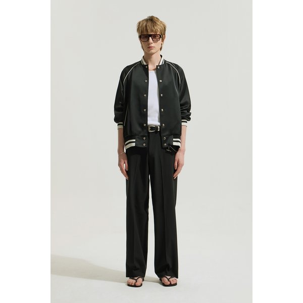 [여주점] [이로] 남성 LUMIERE 사틴 자수 봄버 점퍼 IQUAS25703BKX