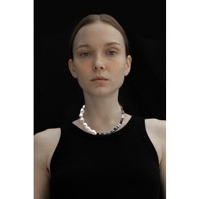 Baroque Pearl Melanger Necklace - 6mm square onyx