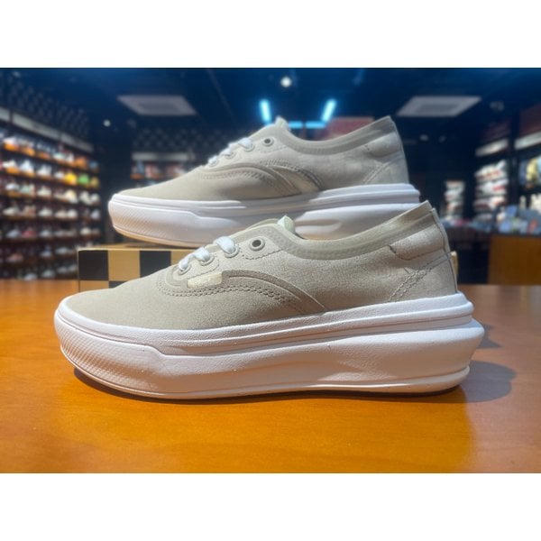 [여주점] (남여공용) 스니커즈 오버트 Cc (오트밀) (VN0007NV2N1)