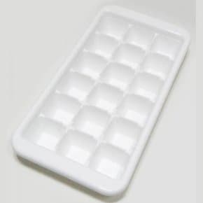 얼음트레이 아이스트레이 얼음통 얼음틀 얼음 아이스몰드 제빙기 가정용 휴대용 미니 18칸 X ( 3매입 )
