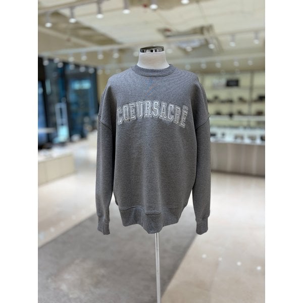 [부산점] 남성 꾀흐 사크레 레터링 로고 스웻셔츠 USW009-747-055