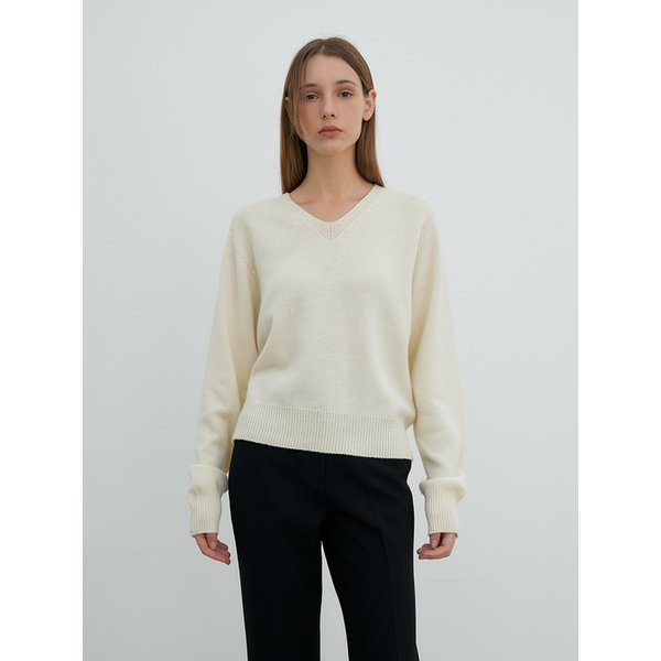 Wool V-Neck Knit_Ivory