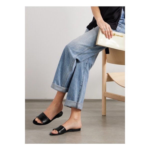 에이디 수미 가죽 슬라이드 블랙 1647597325069635