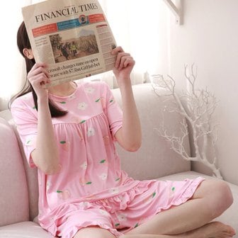  [샵앤] 복숭아 여성 홈웨어 여름 프릴 반팔 수면잠옷셋트 SEW-WSET-3403-아이보리