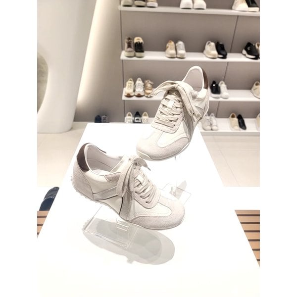 [부산점] 여성 스플리트 스니커즈(FRF506SA35)