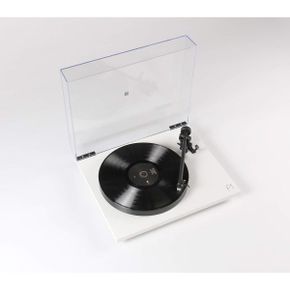 영국 레가 턴테이블 Rega Planar 1 Plus Turntable. Matt White Finish with Carbon Cartridge a