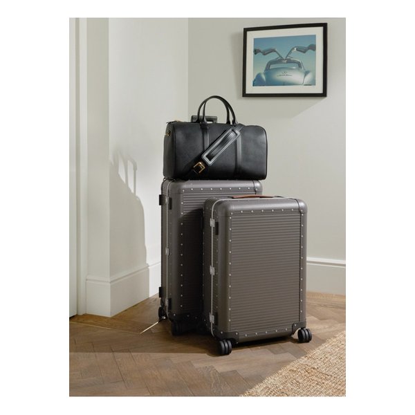 파브리카 펠레테리에 밀라노 뱅크 스피너 알루미늄 수트케이스 68cm 1647597352287697