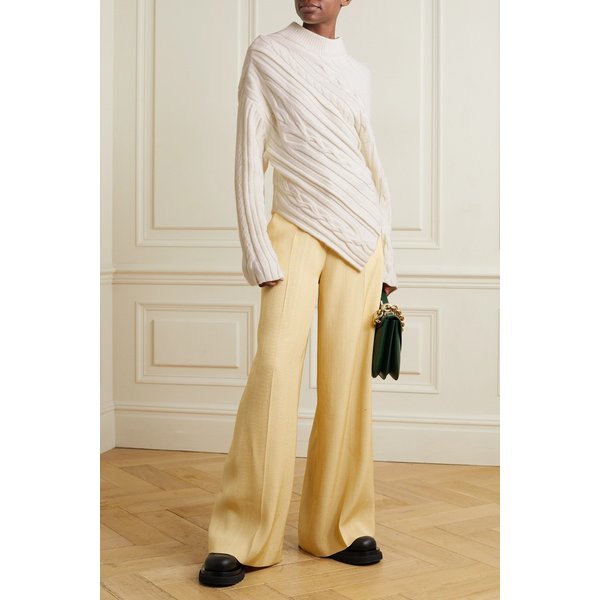 프로엔자슐러 비대칭 케이블 니트 스웨터 크림 24772899113298402