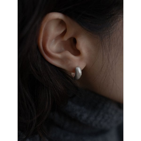 silver925 stria one touch earrings (1pair)