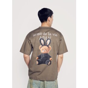 RABBIT BEAR DOLL LOGO SHORT SLEEVE T-SHIRT COCOA 퍼지베어 코코아 SSLRBR-CCA