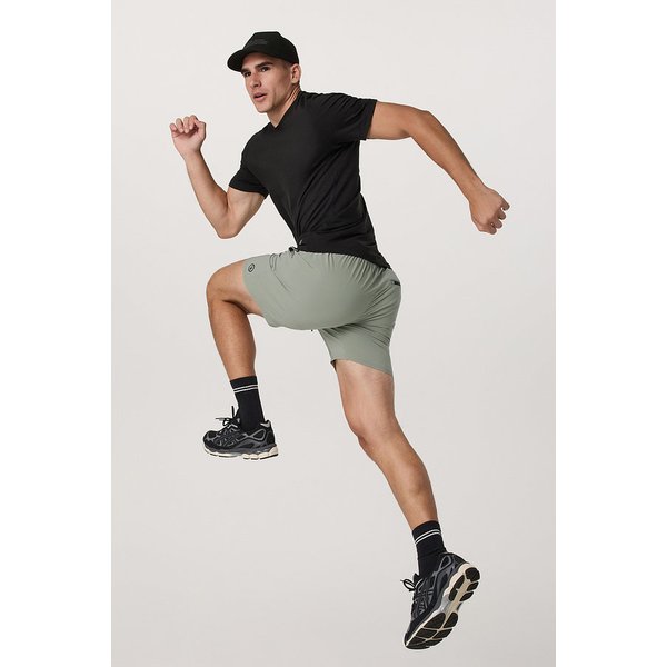 [남성] 엘리베이트 코어 쇼츠 라인 7 _ 라이트 그린 VR16131044000