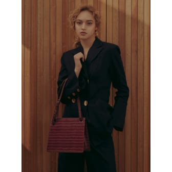 BBYB FLOUI Croc Dahlia (M) Bag (Tawny Port Wine)