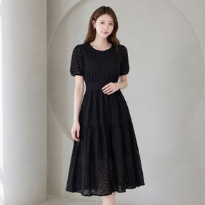 아일렛 펀칭 티어드 롱 원피스_M2607OP084B