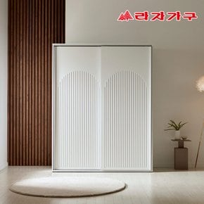 트라움 1600 템바보드 슬라이딩 옷장 장롱 E0등급 자동댐핑도어